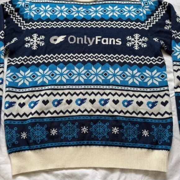 ONLY FANS Festive Holiday Scandinavian Snowflake Sweater Blue White - Picture 4 of 8